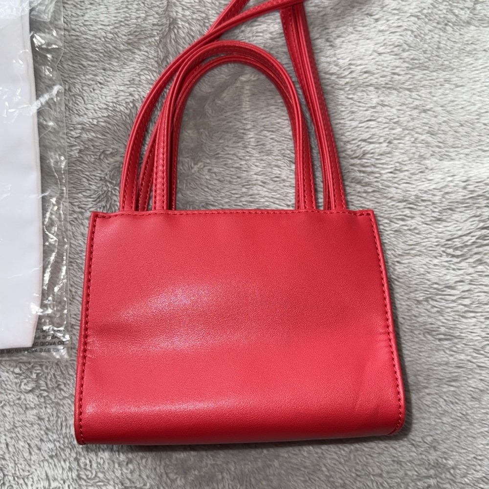 Small red Telfar - Picture 2 of 3